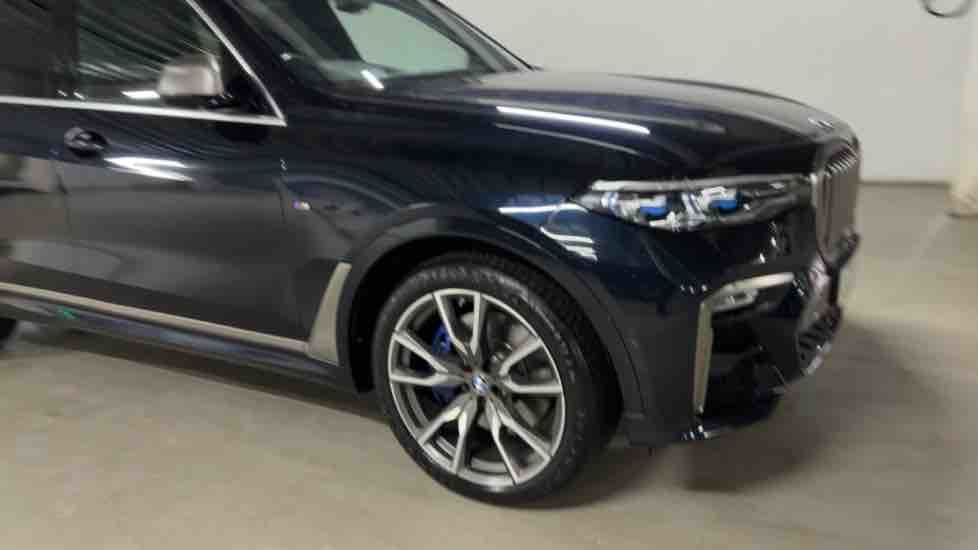 More views of BMW X7