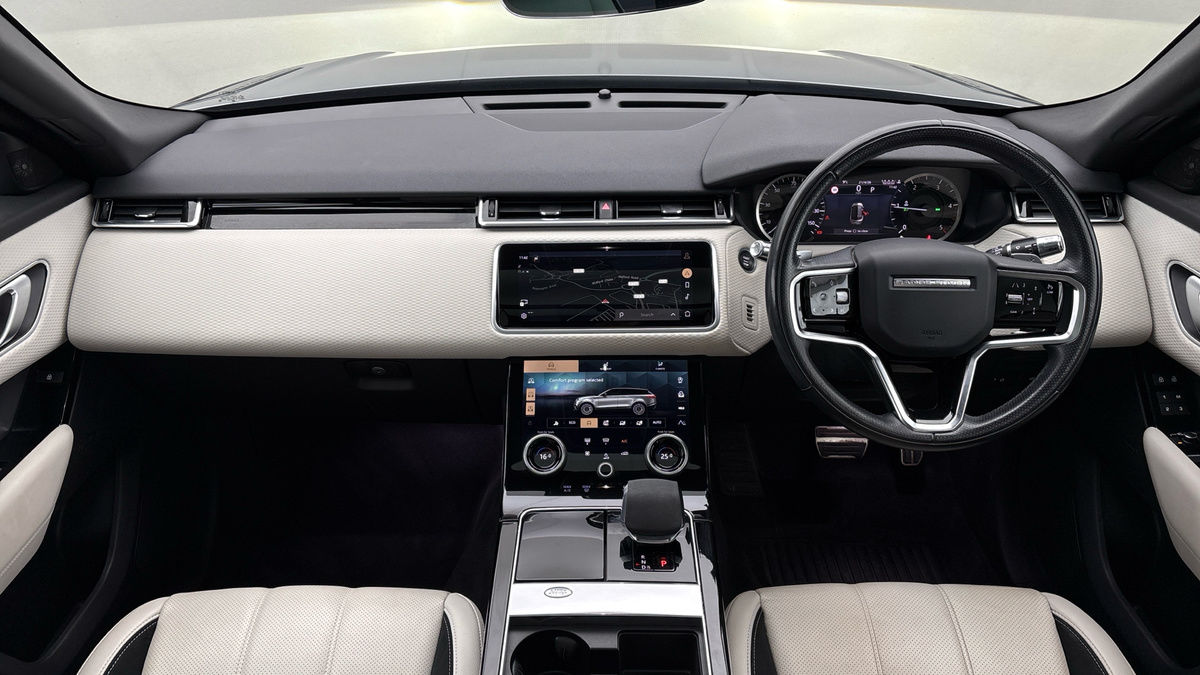 Land Rover Range Rover Velar Image 12