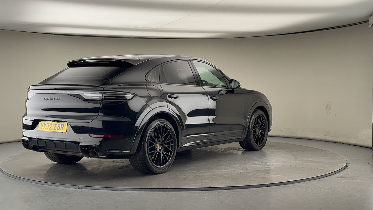 More views of Porsche Cayenne