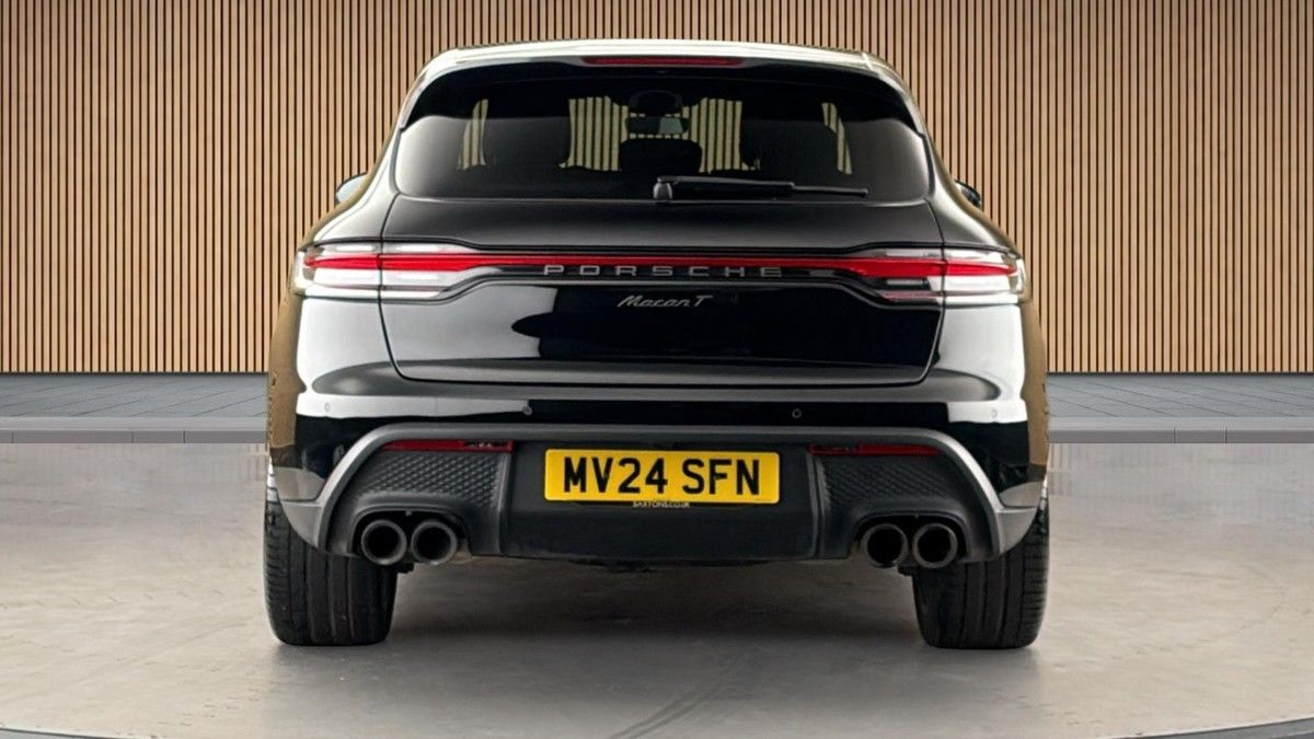 Porsche Macan Image 4