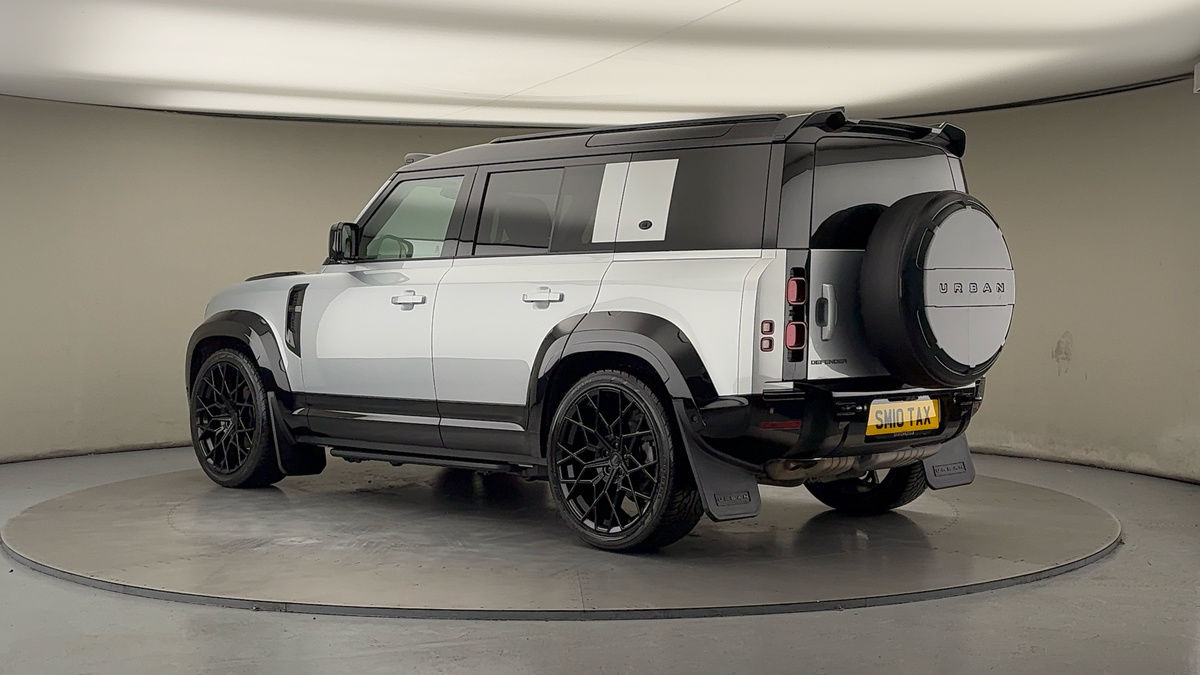 More views of Land Rover Defender 110