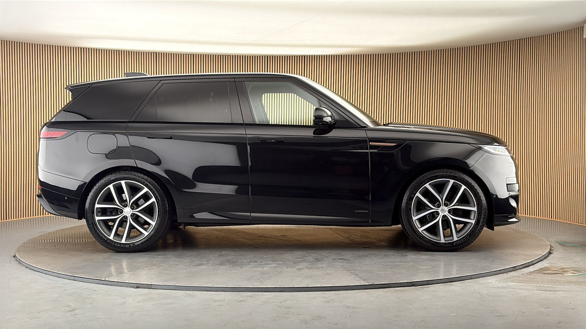 Land Rover Range Rover Sport Image 16