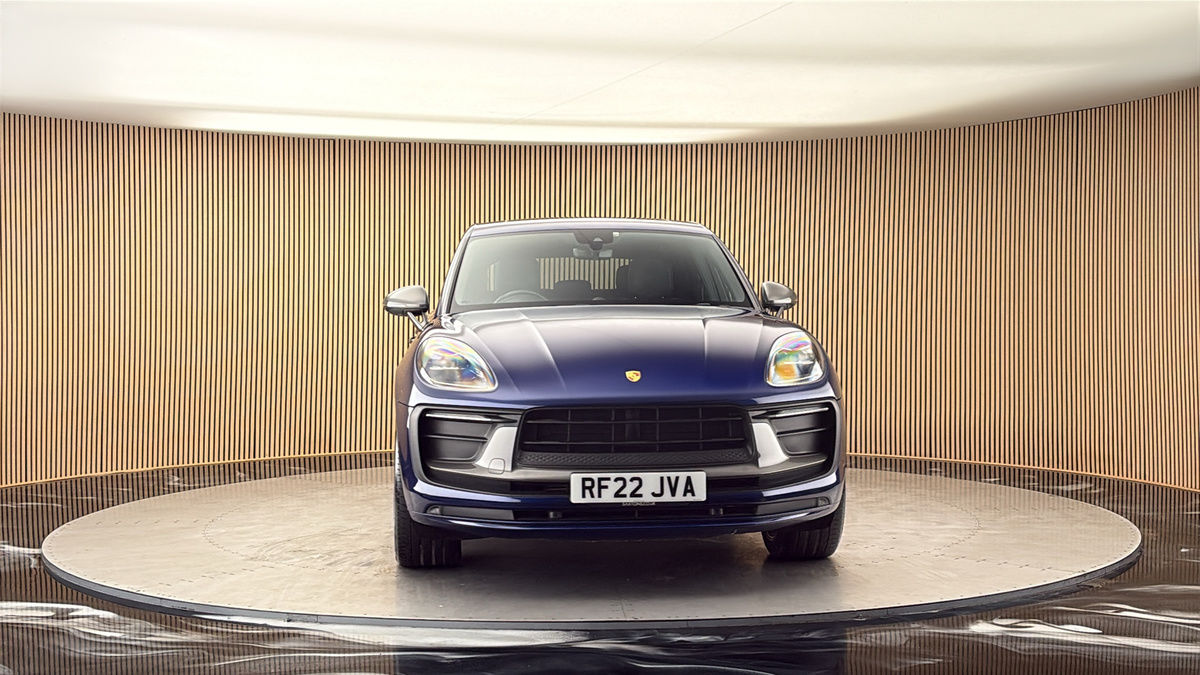 More views of Porsche Macan