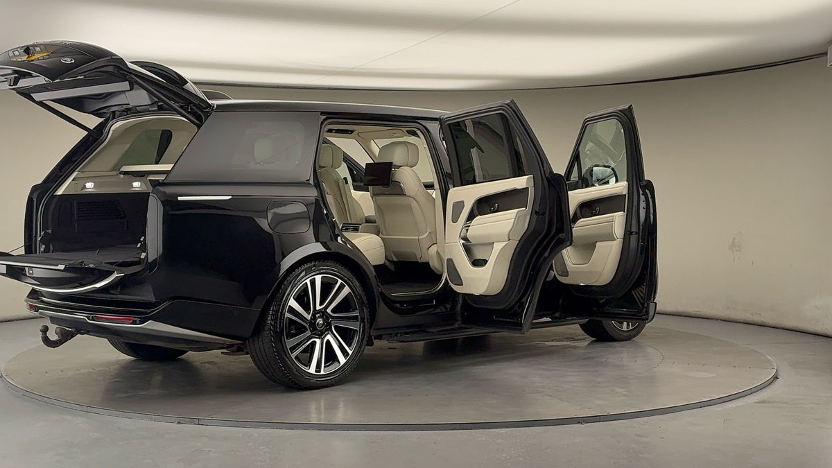 More views of Land Rover Range Rover