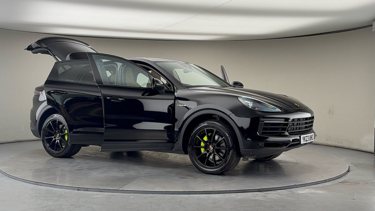 More views of Porsche Cayenne