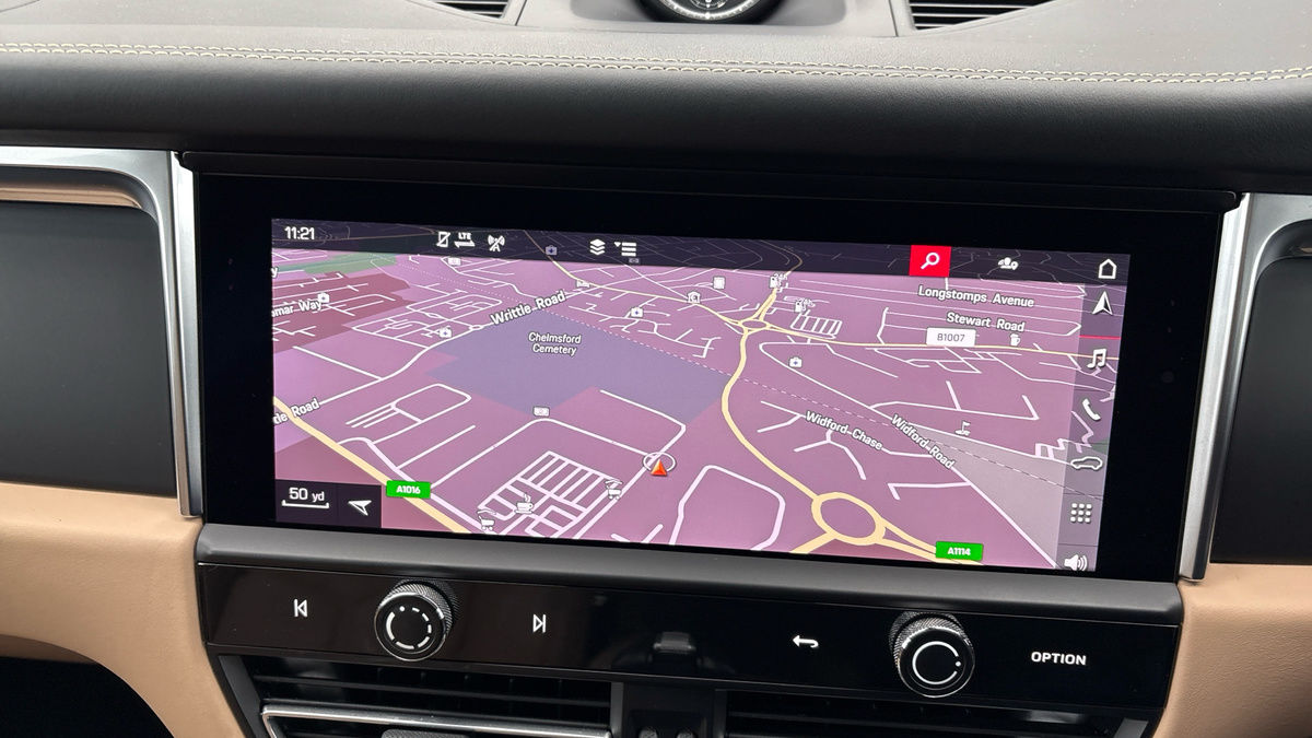 Porsche Macan Image 17