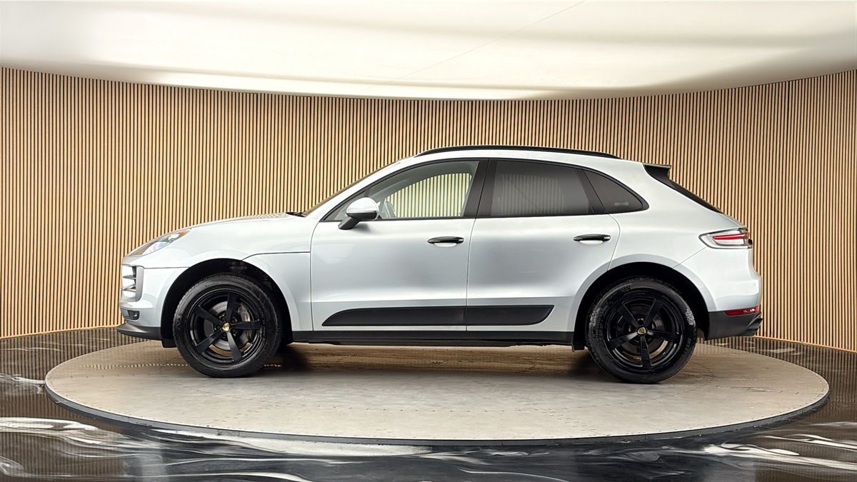 Porsche Macan Image 15