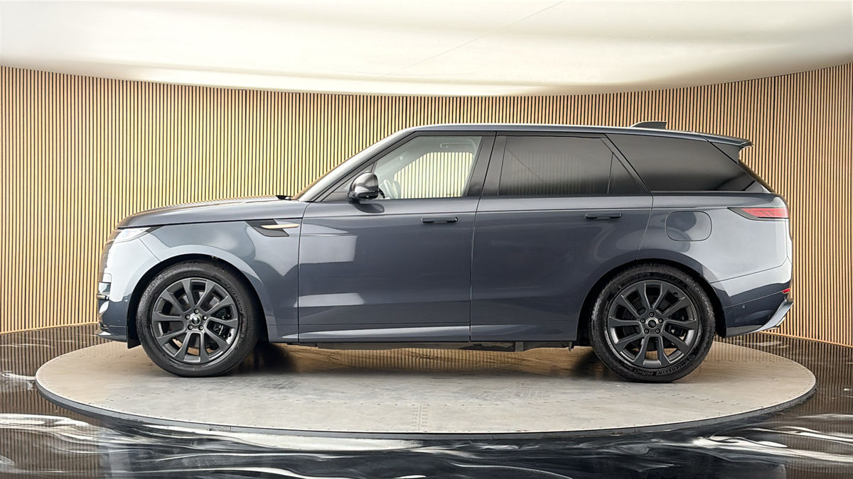Land Rover Range Rover Sport Image 15