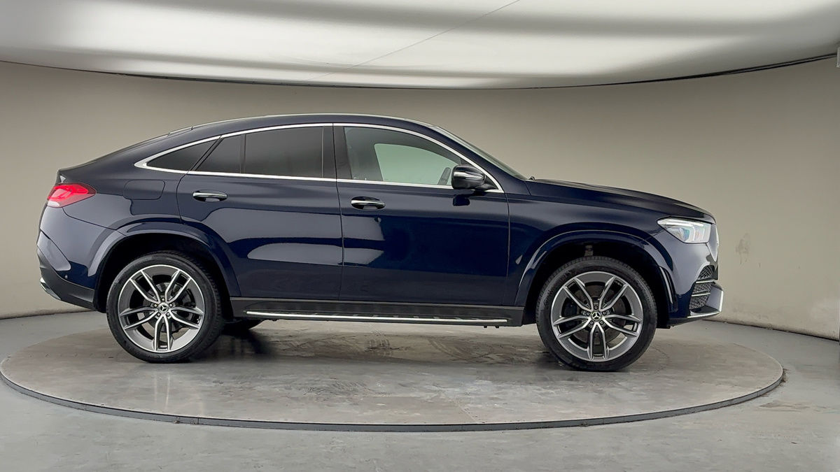 More views of Mercedes-Benz GLE