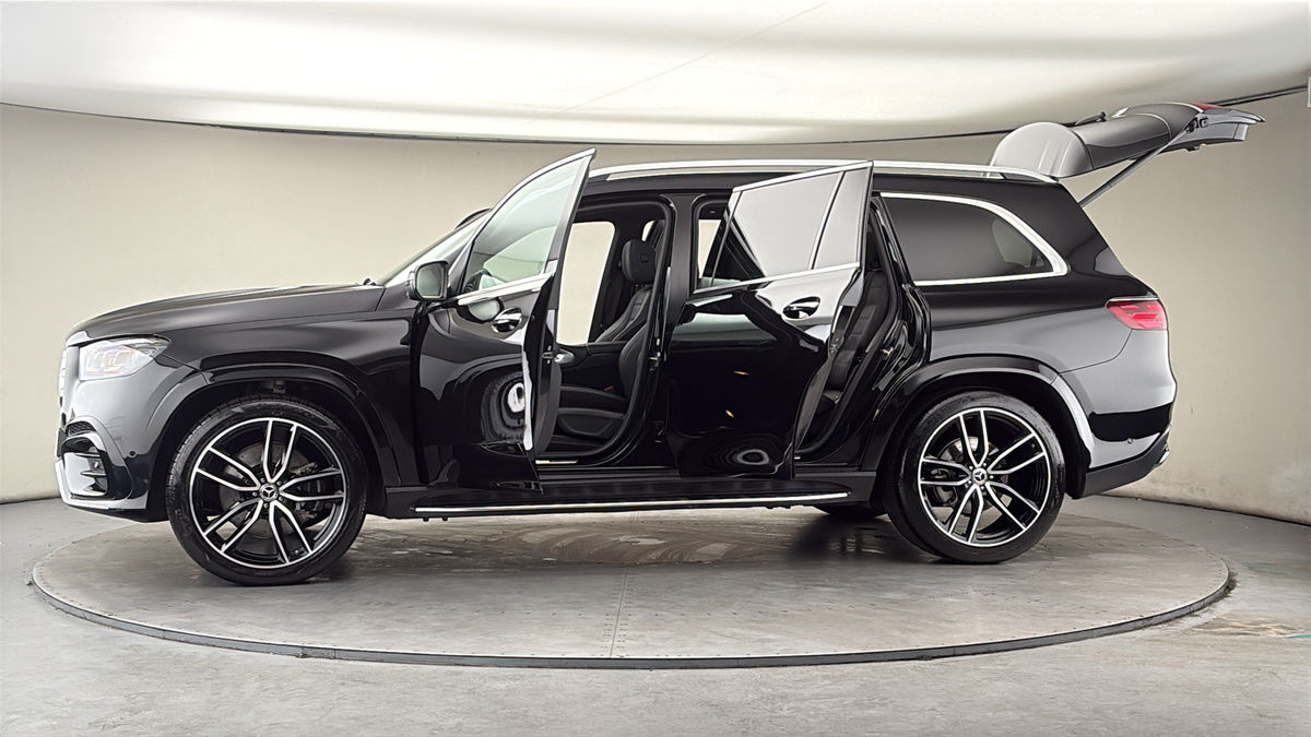 More views of Mercedes-Benz GLS