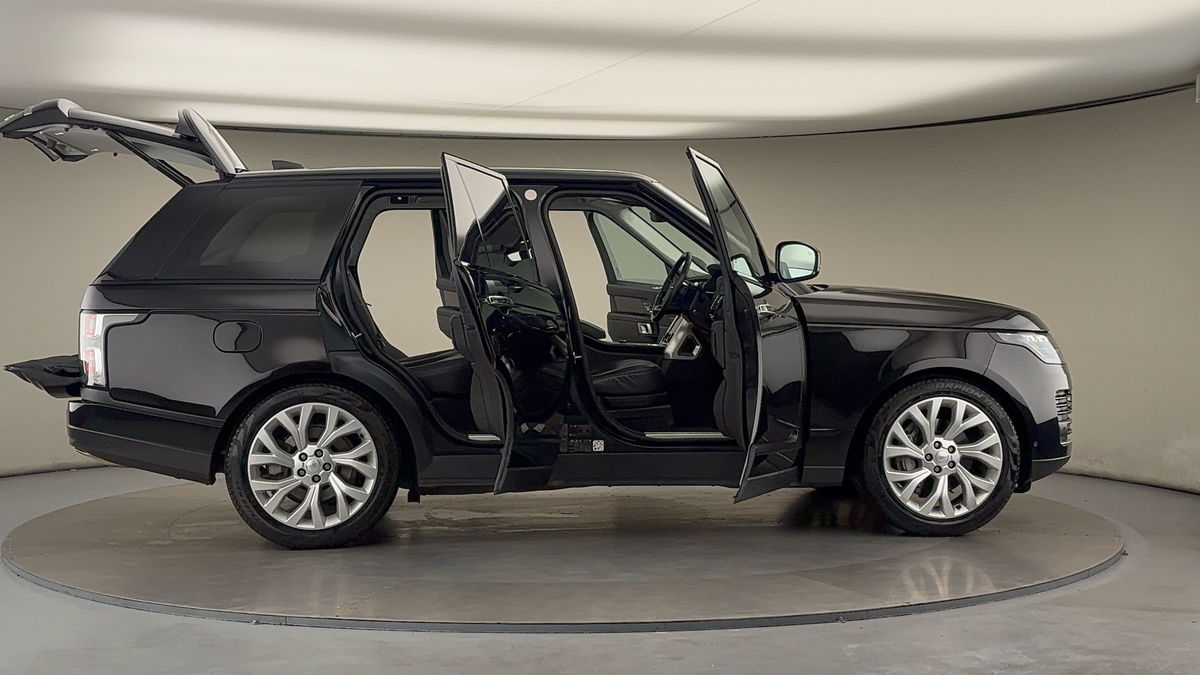 More views of Land Rover Range Rover