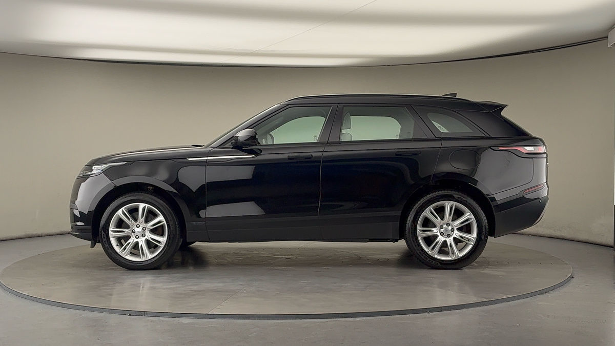 Land Rover Range Rover Velar Image 15