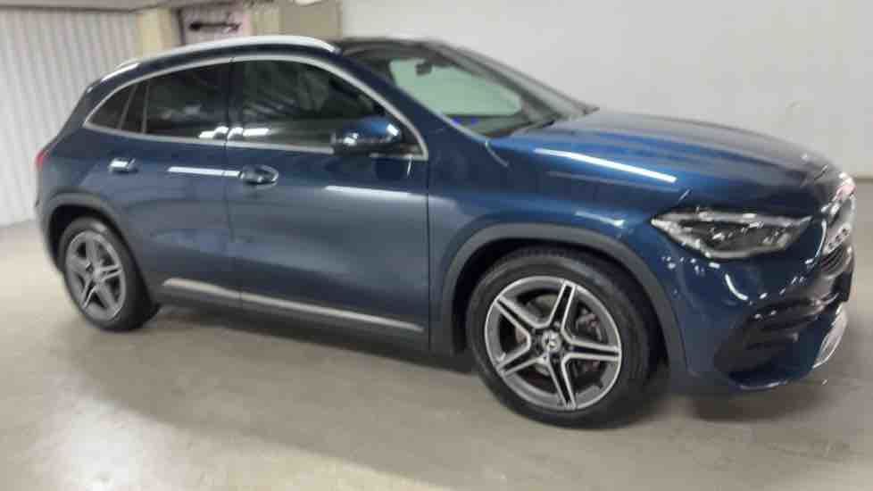 More views of Mercedes-Benz GLA