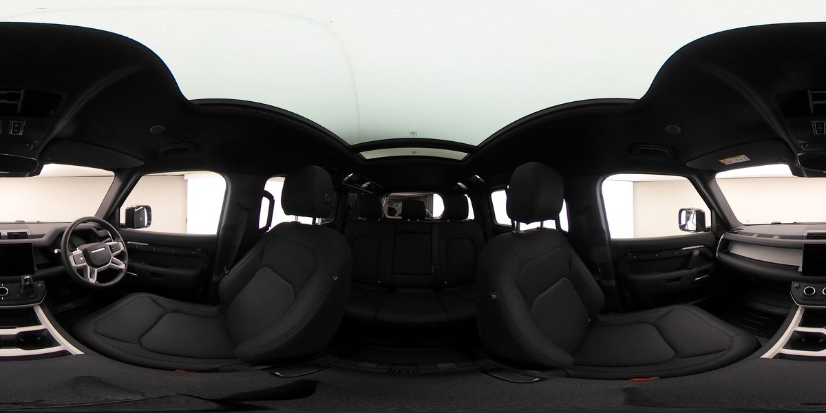 More views of Land Rover Defender 110