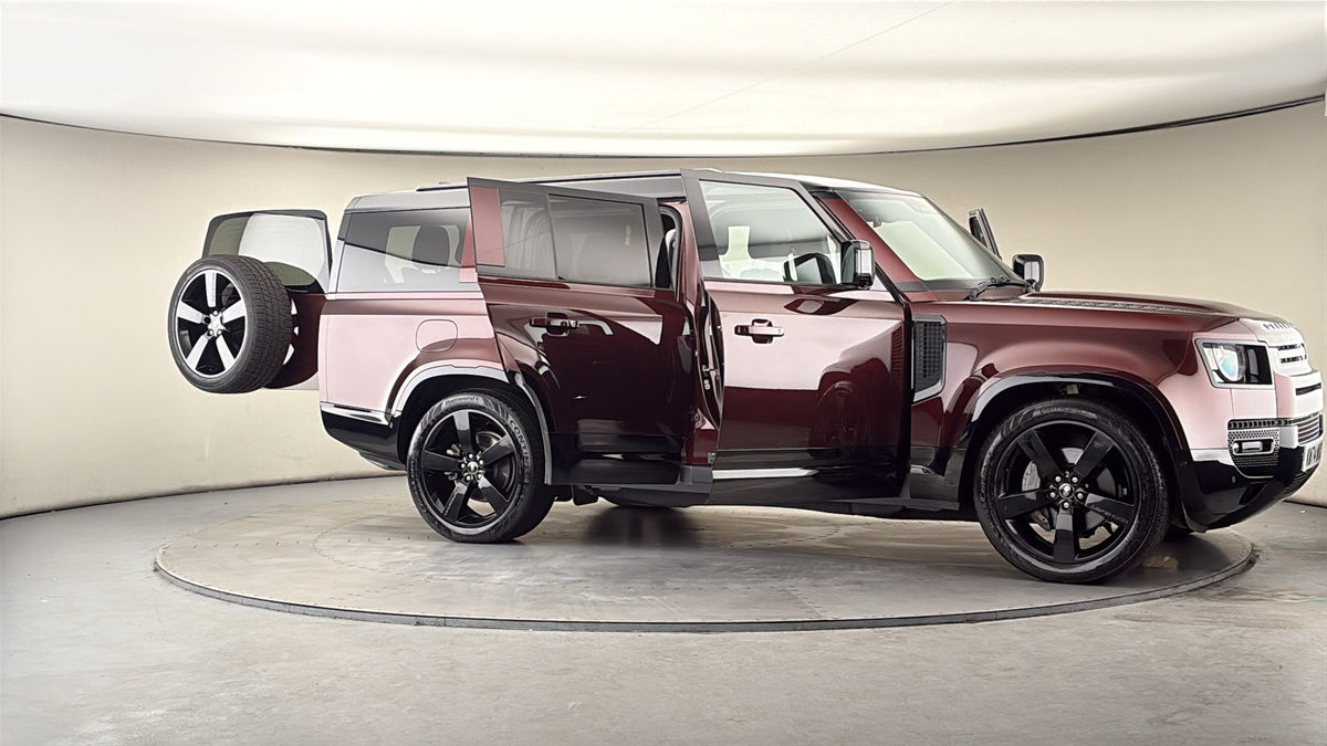 More views of Land Rover Defender 130