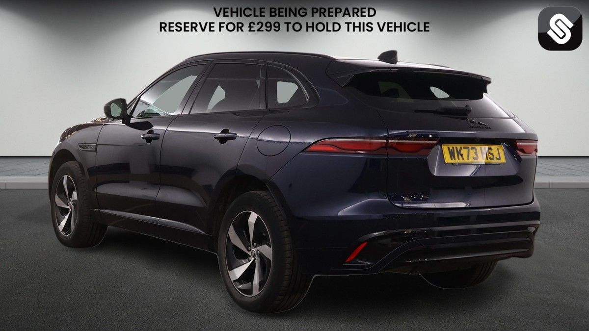 Jaguar F-PACE Image 3