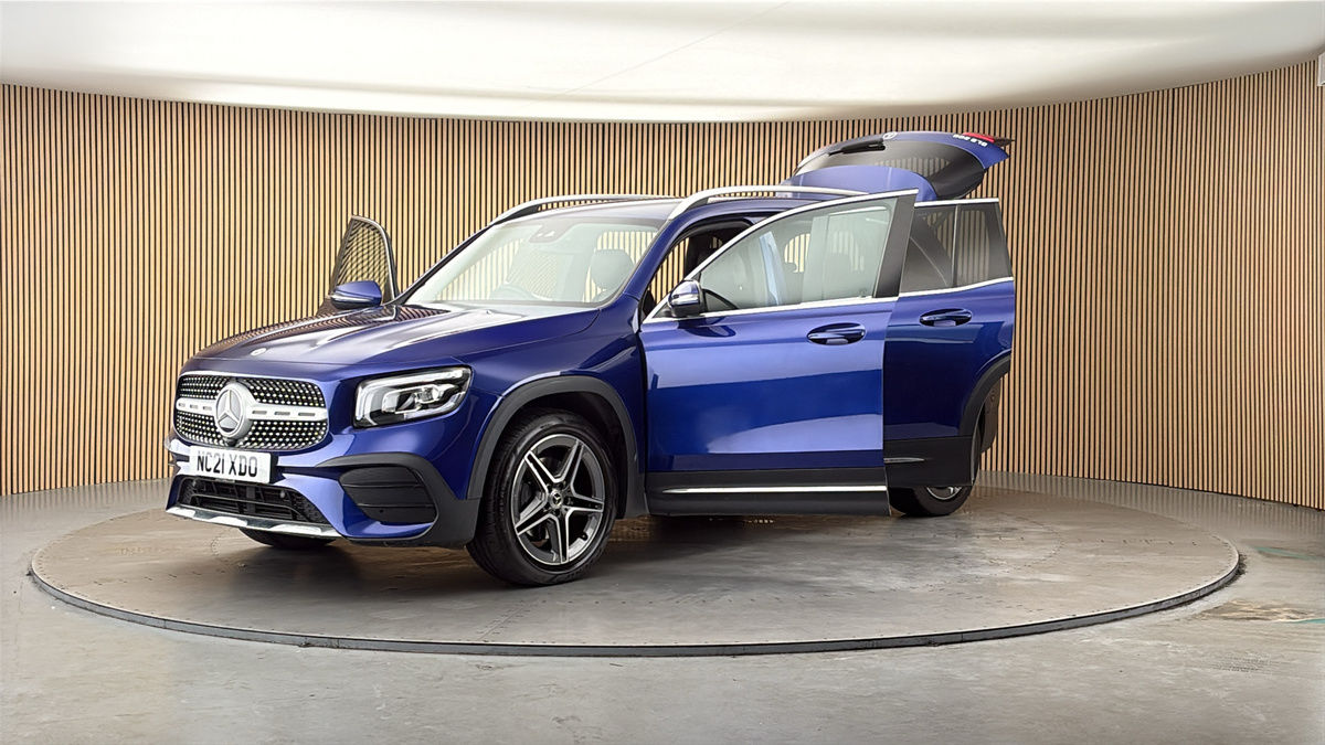 Mercedes-Benz GLB Image 22
