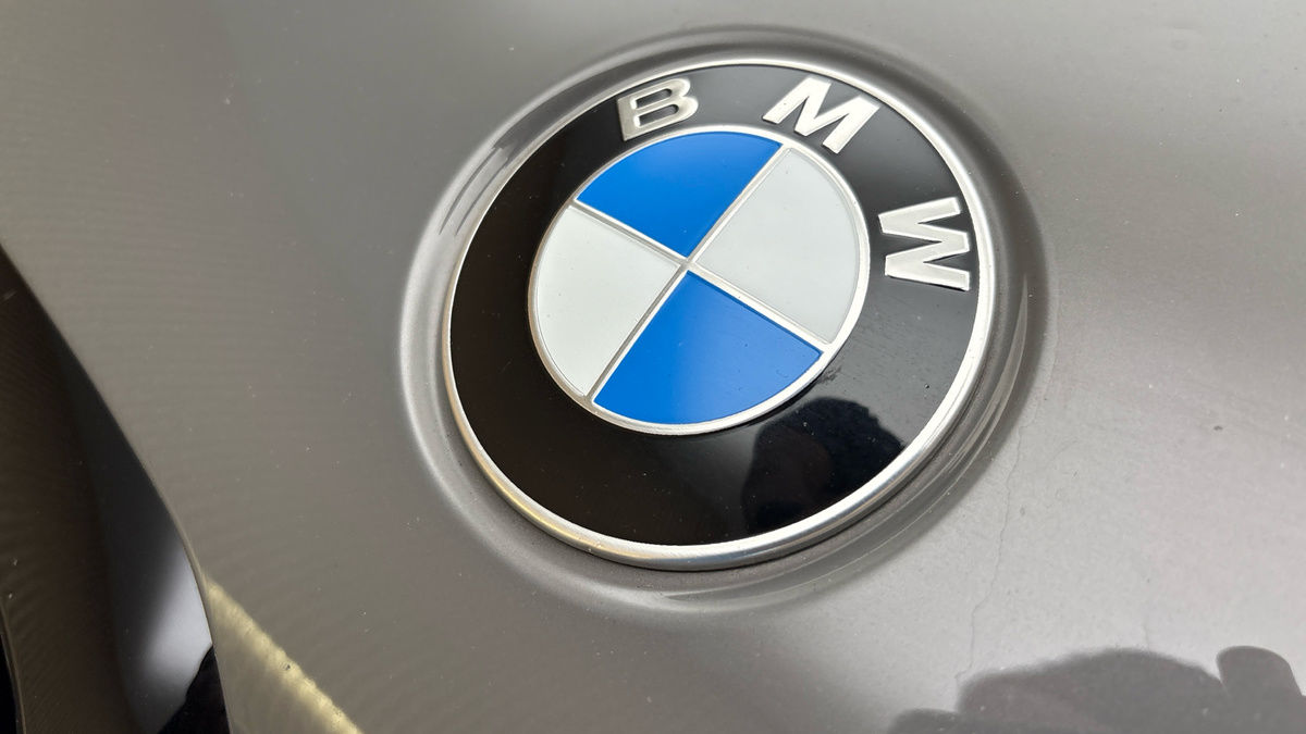BMW 5 Series Image 24