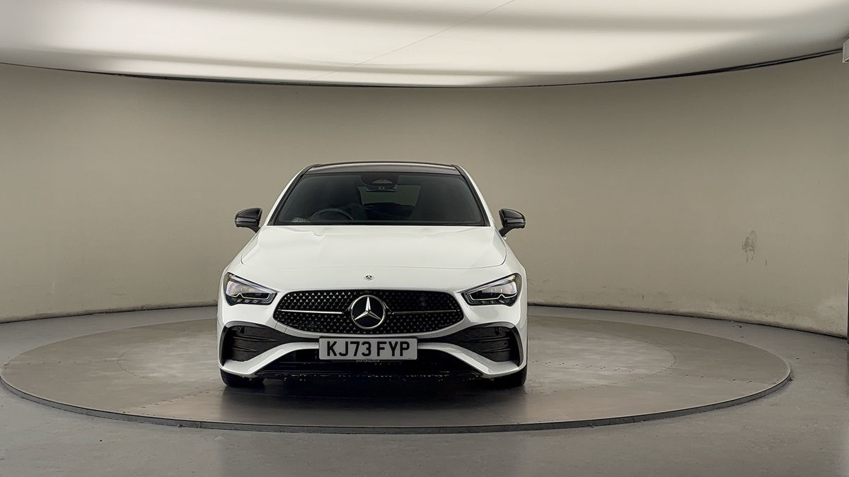 Mercedes-Benz CLA Image 3