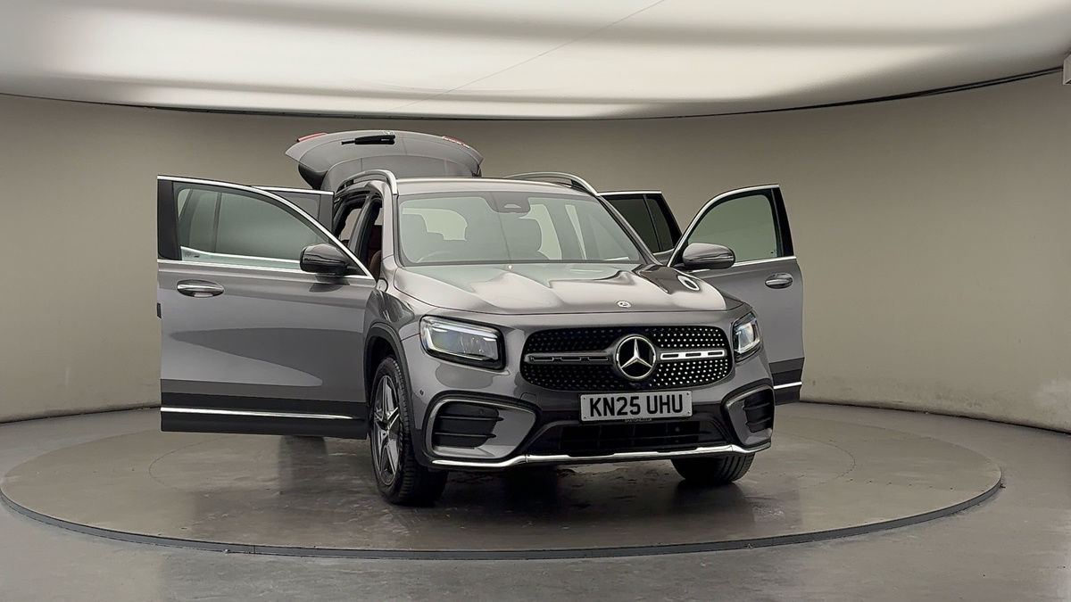 More views of Mercedes-Benz GLB