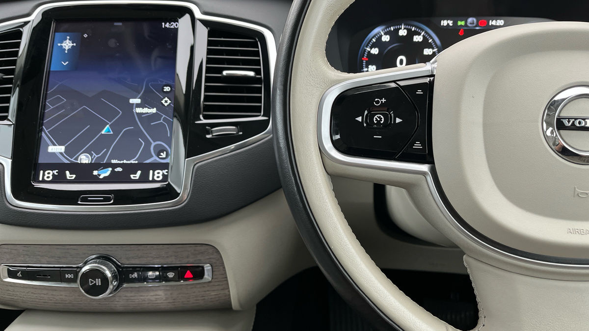 Volvo XC90 Image 13