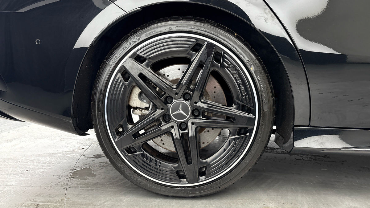 Mercedes-Benz CLA Image 10