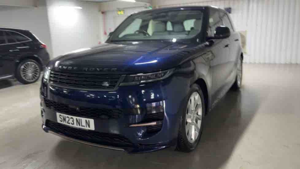 More views of Land Rover Range Rover Sport