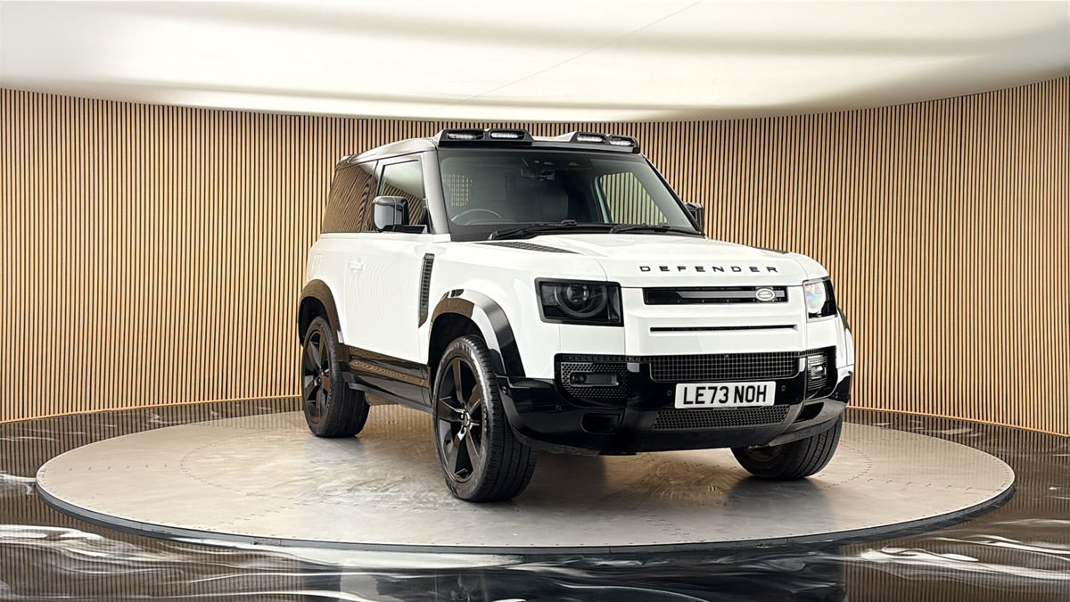 More views of Land Rover Defender 90