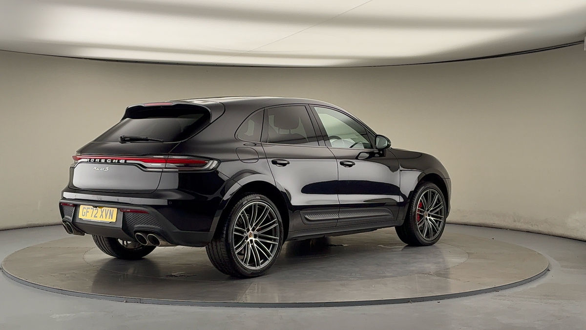 Porsche Macan Image 21