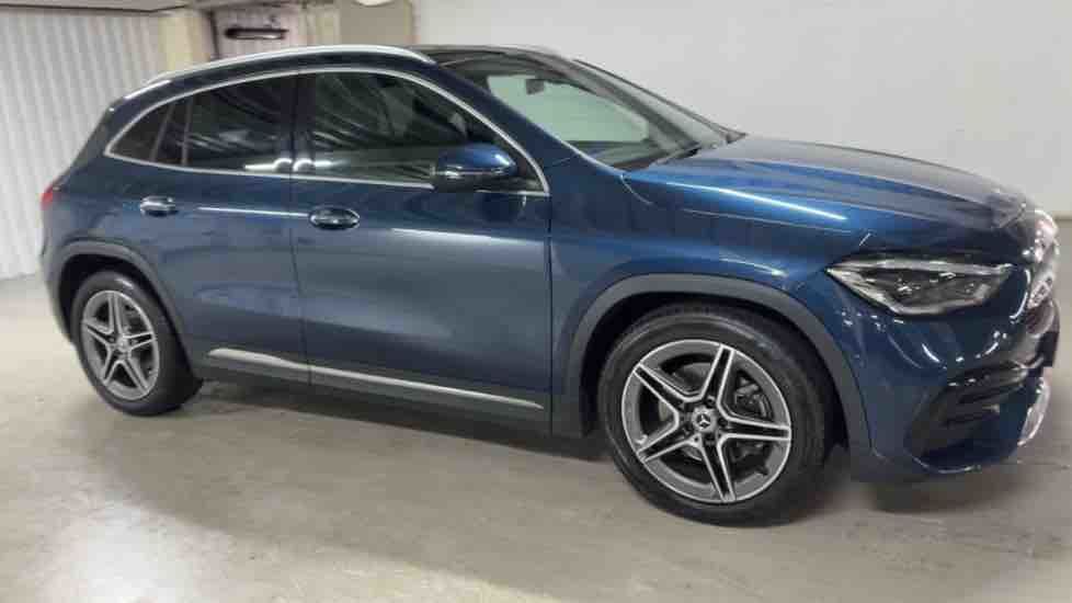 More views of Mercedes-Benz GLA