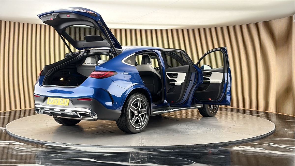 More views of Mercedes-Benz GLC