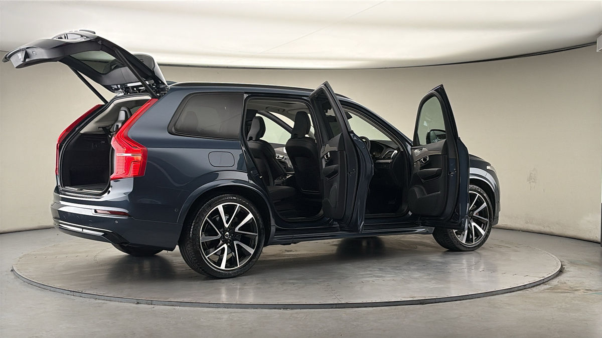 More views of Volvo XC90