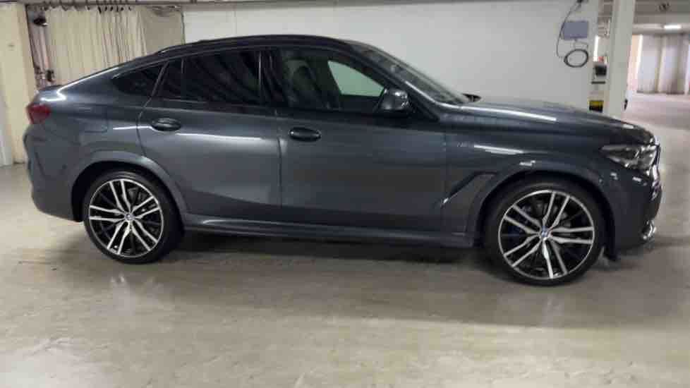 More views of BMW X6