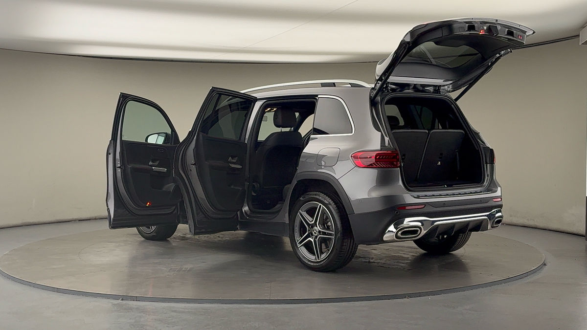 More views of Mercedes-Benz GLB