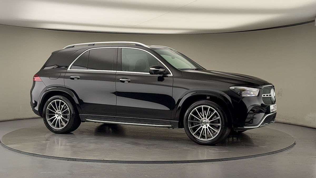 More views of Mercedes-Benz GLE