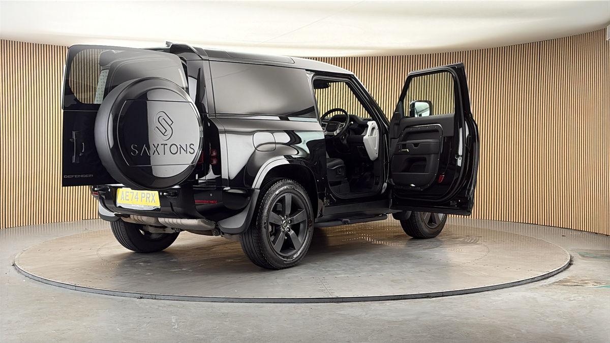 More views of Land Rover Defender 90