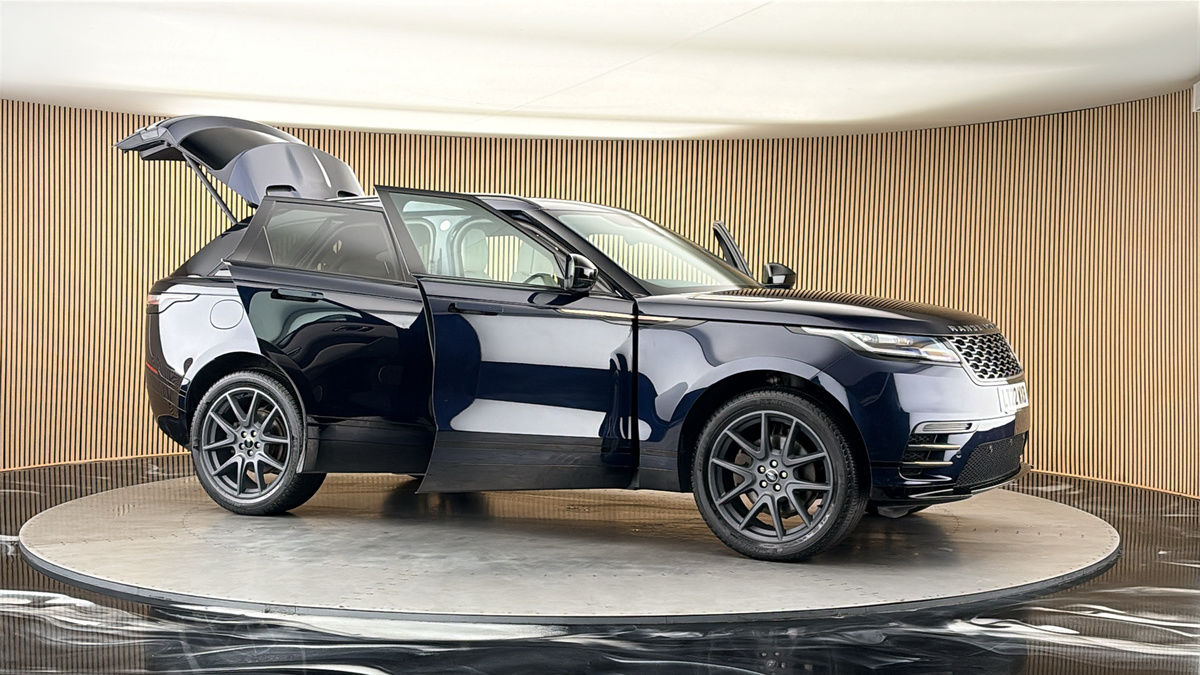 More views of Land Rover Range Rover Velar