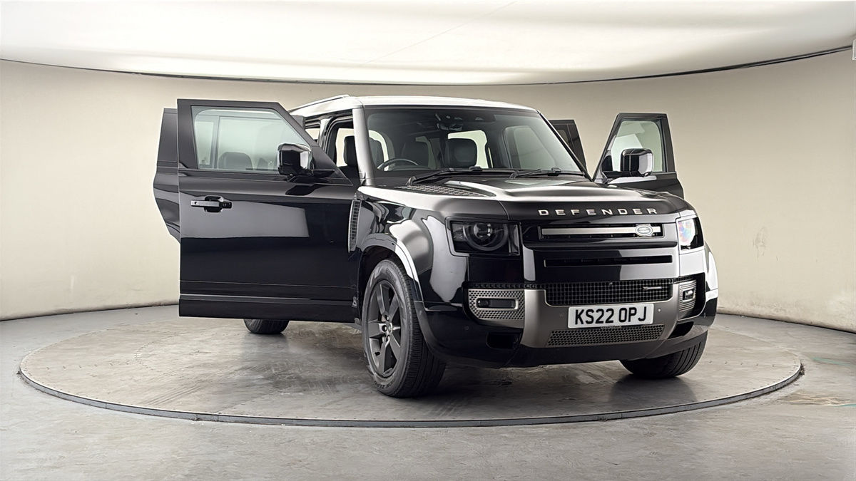 More views of Land Rover Defender 110