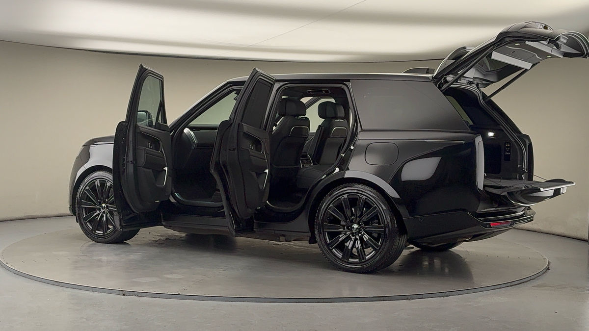 More views of Land Rover Range Rover