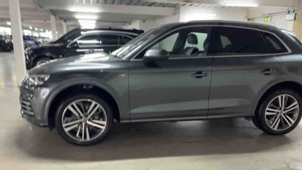 More views of Audi Q5