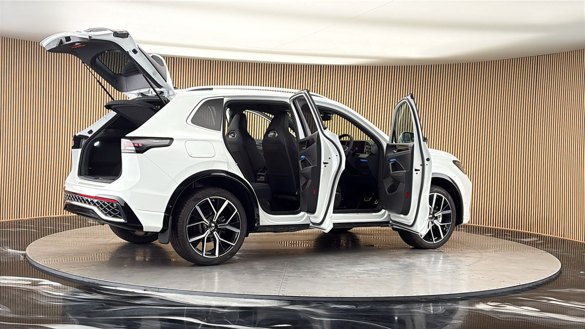 More views of Volkswagen Tiguan