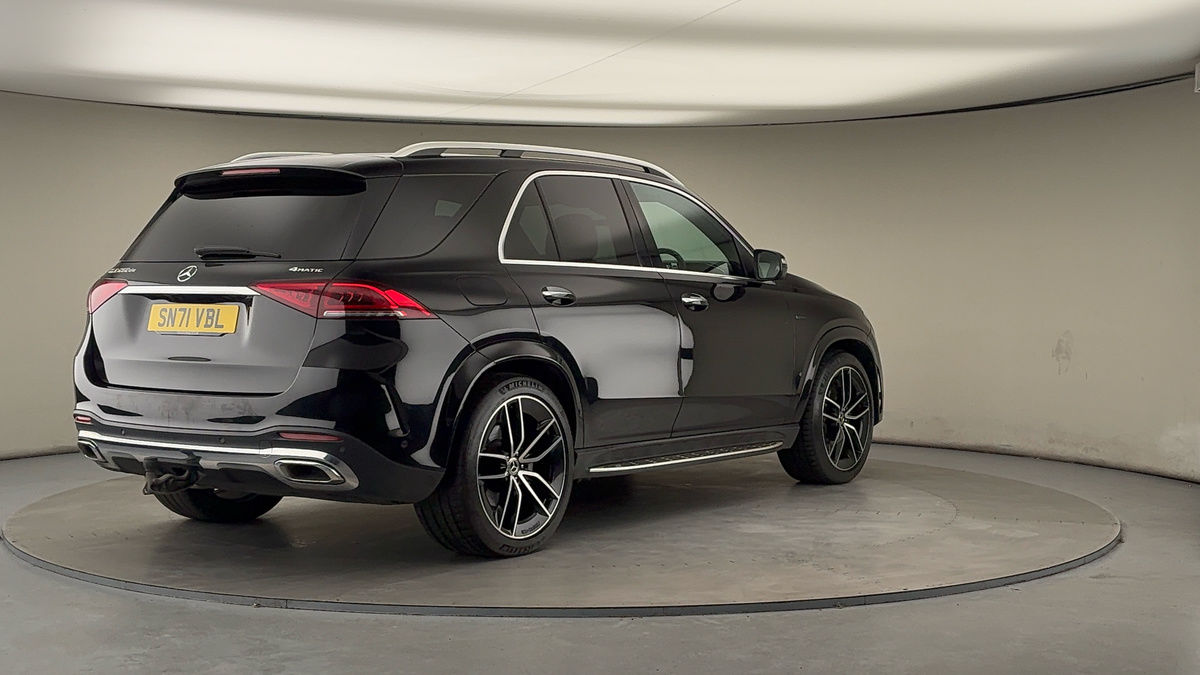 More views of Mercedes-Benz GLE