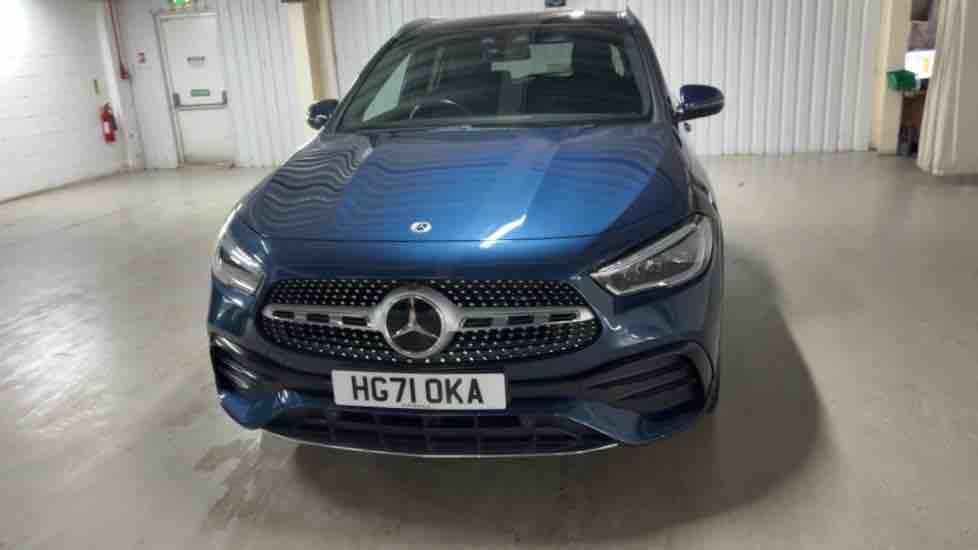 More views of Mercedes-Benz GLA