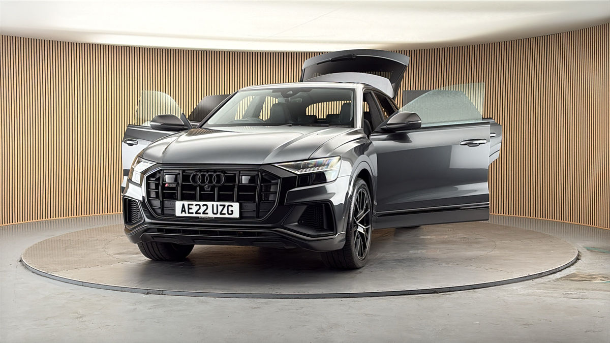 More views of Audi SQ8