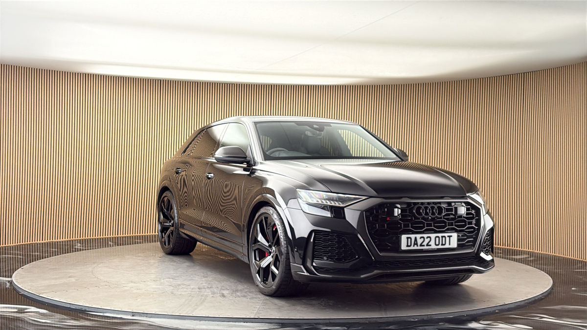More views of Audi RSQ8