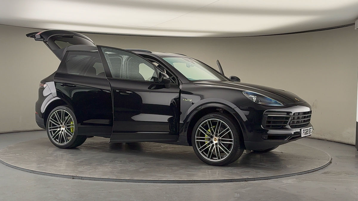 More views of Porsche Cayenne