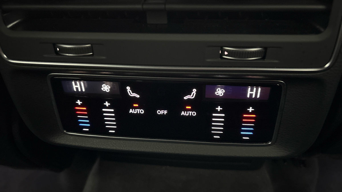 Audi Q8 Image 25