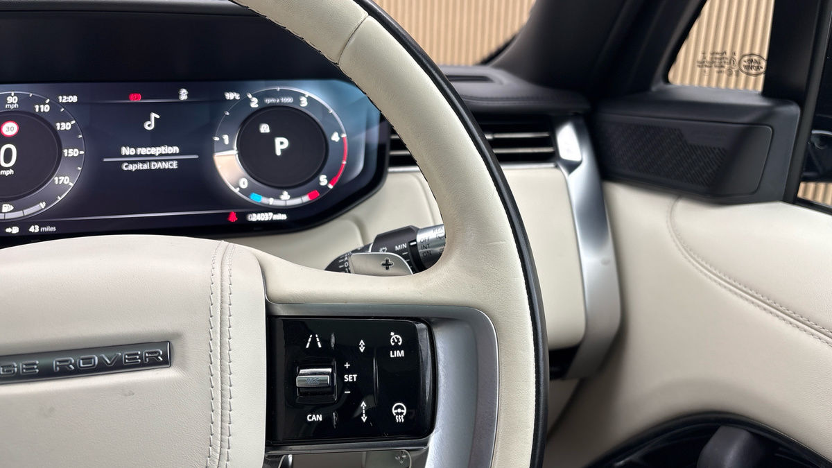 Land Rover Range Rover Image 14