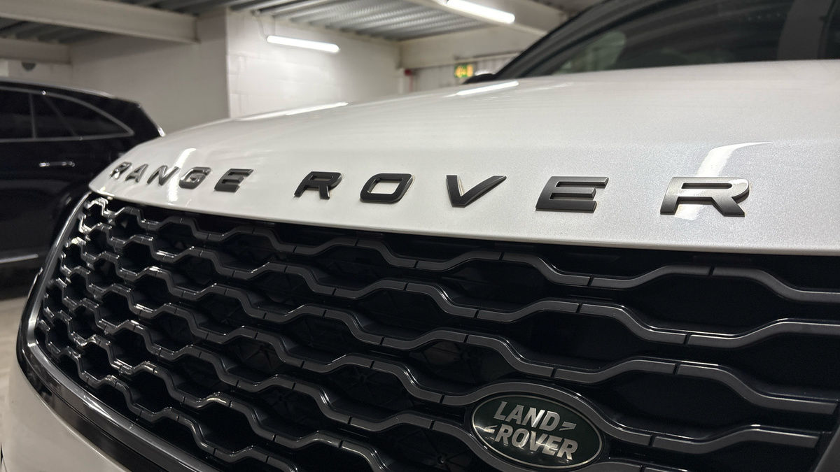 Land Rover Range Rover Velar Image 20
