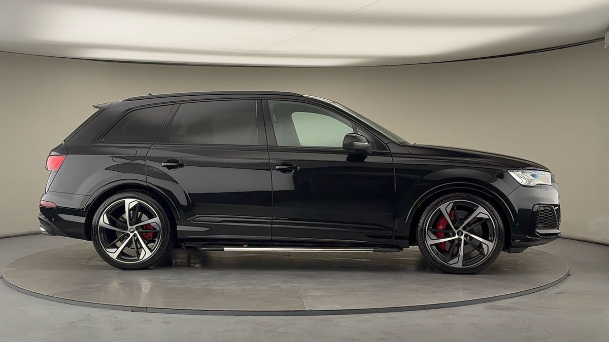 More views of Audi SQ7